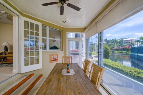 Condo in Sarasota, Florida, 2 bedrooms  № 2144772 - photo 25