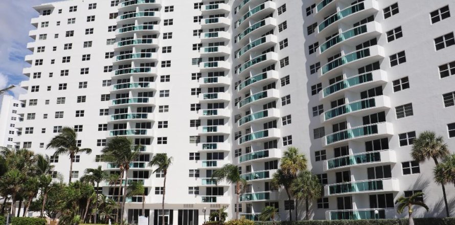 Condo à Hollywood, Floride, 2 chambres № 1182484