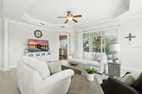 Condo in Palm Coast, Florida, 3 bedrooms  № 1901596 - photo 11