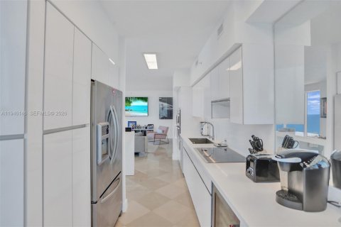Condominio en venta en Miami Beach, Florida, 2 dormitorios, 128.21 m2 № 2002734 - foto 8