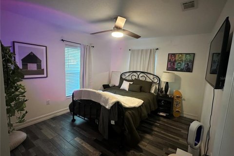 House in Tavares, Florida 2 bedrooms, 109.07 sq.m. № 2395885 - photo 7