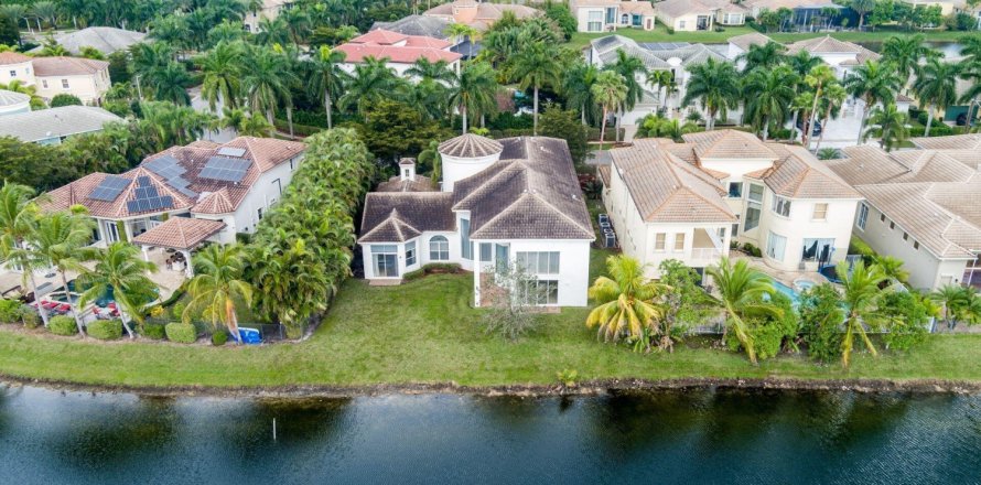 House in Wellington, Florida 6 bedrooms, 449.09 sq.m. № 959425