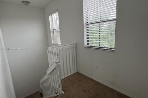 House in Miramar, Florida 3 bedrooms, 183.67 sq.m. № 1943325 - photo 11