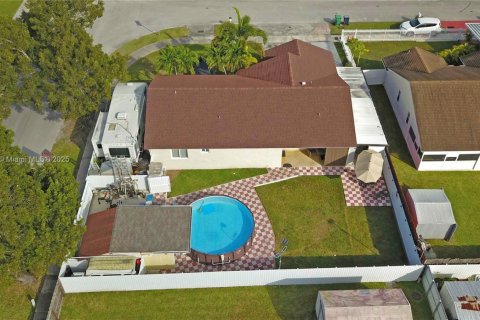 Купить виллу или дом в Хомстед, Флорида 3 спальни, 158.03м2, № 1972890 - фото 26
