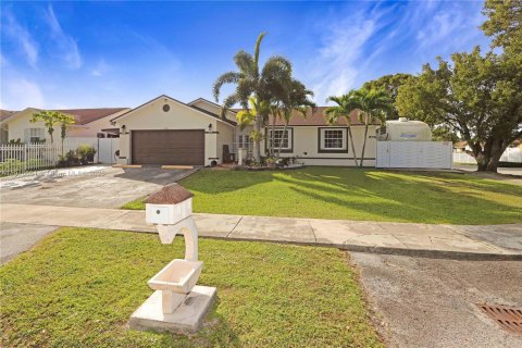 Купить виллу или дом в Хомстед, Флорида 3 спальни, 158.03м2, № 1972890 - фото 25