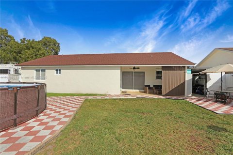 Купить виллу или дом в Хомстед, Флорида 3 спальни, 158.03м2, № 1972890 - фото 23