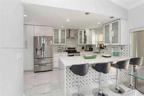 Купить виллу или дом в Хомстед, Флорида 3 спальни, 158.03м2, № 1972890 - фото 9