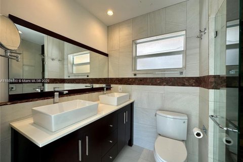 Villa ou maison à louer à Pompano Beach, Floride: 3 chambres, 151.24 m2 № 1931039 - photo 24