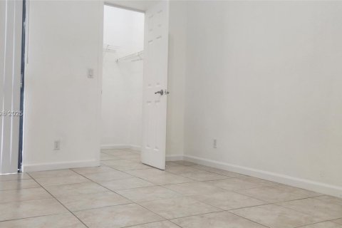 Villa ou maison à louer à Pompano Beach, Floride: 3 chambres, 151.24 m2 № 1931039 - photo 17