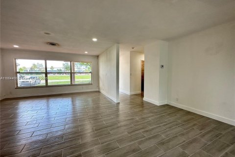 Villa ou maison à louer à Pompano Beach, Floride: 3 chambres, 151.24 m2 № 1931039 - photo 18