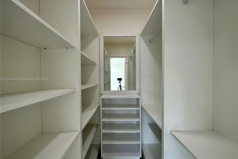 Villa ou maison à louer à Pompano Beach, Floride: 3 chambres, 151.24 m2 № 1931039 - photo 16