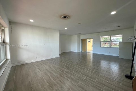 Villa ou maison à louer à Pompano Beach, Floride: 3 chambres, 151.24 m2 № 1931039 - photo 8