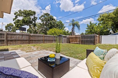 House in Seminole, Florida 3 bedrooms, 106.56 sq.m. № 1876089 - photo 24