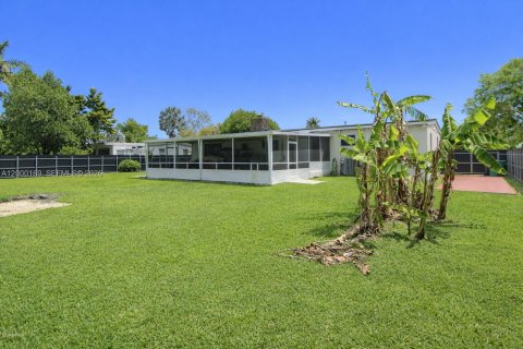 Casa en venta en Homestead, Florida, 3 dormitorios, 150.04 m2 № 2066324 - foto 22