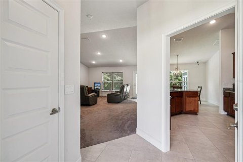 House in Ocala, Florida 4 bedrooms, 163.79 sq.m. № 1909454 - photo 8