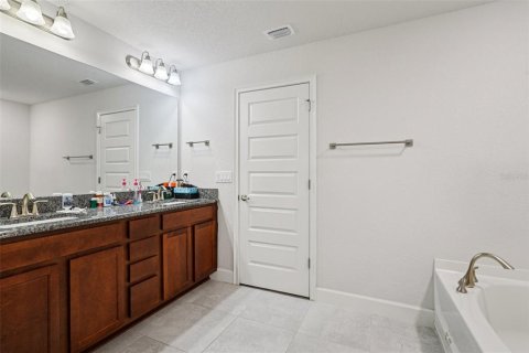House in Ocala, Florida 4 bedrooms, 163.79 sq.m. № 1909454 - photo 18