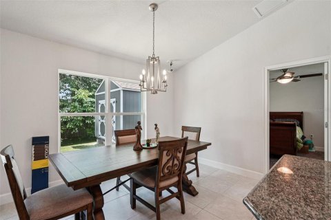 House in Ocala, Florida 4 bedrooms, 163.79 sq.m. № 1909454 - photo 3