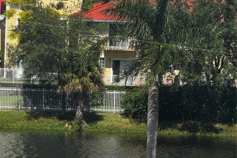 Condominio en venta en North Miami Beach, Florida, 2 dormitorios, 103.31 m2 № 1952464 - foto 22