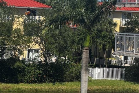 Condominio en venta en North Miami Beach, Florida, 2 dormitorios, 103.31 m2 № 1952464 - foto 23