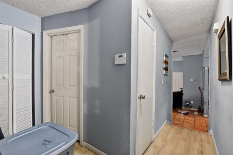 Duplex à vendre à Orlando, Floride: 3 chambres, 114.46 m2 № 2092628 - photo 21
