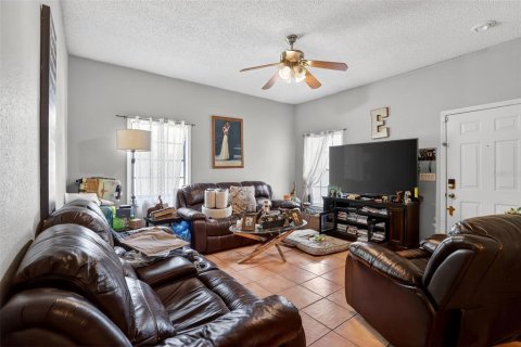 Duplex à vendre à Orlando, Floride: 3 chambres, 114.46 m2 № 2092628 - photo 4