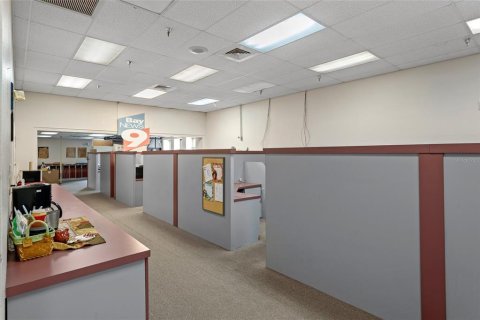 Propiedad comercial en alquiler en Crystal River, Florida, 1101.82 m2 № 1629296 - foto 24