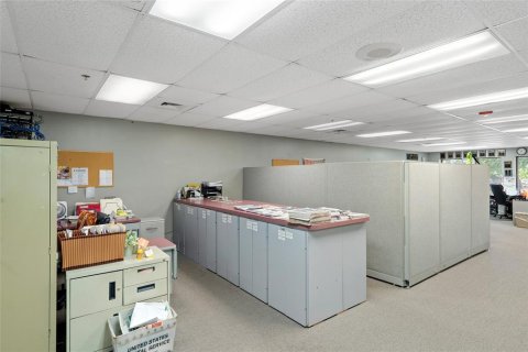 Propiedad comercial en alquiler en Crystal River, Florida, 1101.82 m2 № 1629296 - foto 7