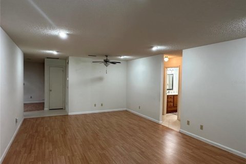 House in Ocala, Florida 2 bedrooms, 156.82 sq.m. № 1866402 - photo 3
