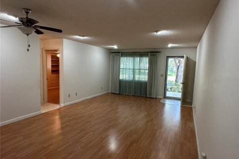House in Ocala, Florida 2 bedrooms, 156.82 sq.m. № 1866402 - photo 4