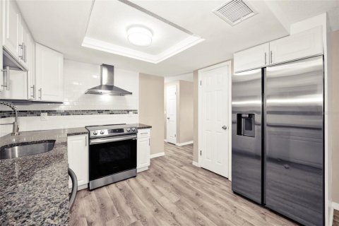 Villa ou maison à vendre à Port Richey, Floride: 3 chambres, 129.13 m2 № 2114887 - photo 11