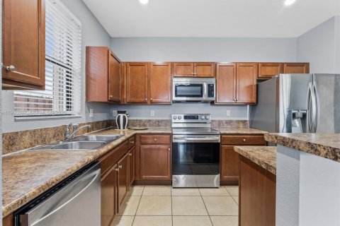 Villa ou maison à vendre à Homestead, Floride: 4 chambres, 226.4 m2 № 2254191 - photo 6