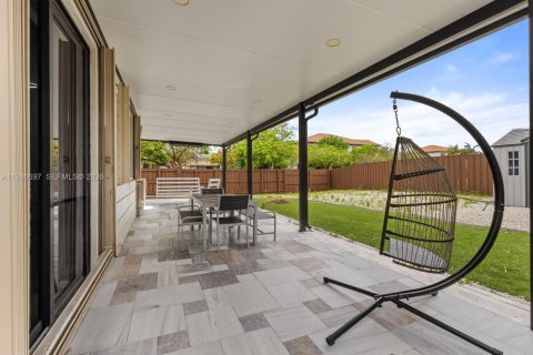 Villa ou maison à vendre à Homestead, Floride: 4 chambres, 226.4 m2 № 2254191 - photo 7