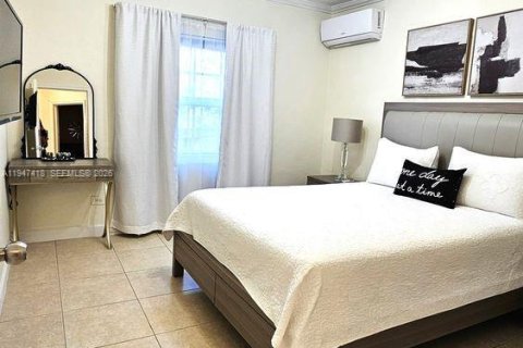 Снять в аренду коммерческую недвижимость в Майами, Флорида 2 спальни, 63.17м2, № 2003544 - фото 6