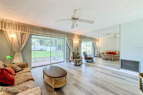 Casa en venta en Largo, Florida, 2 dormitorios, 91.79 m2 № 2227811 - foto 7