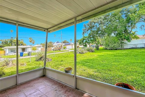 Casa en venta en Largo, Florida, 2 dormitorios, 91.79 m2 № 2227811 - foto 30