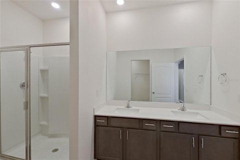 Villa ou maison à louer à Brooksville, Floride: 5 chambres, 210.7 m2 № 2115349 - photo 15