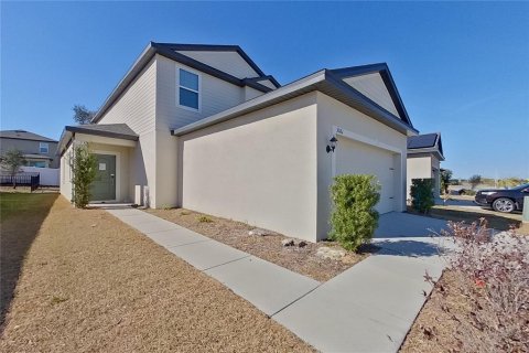 Villa ou maison à louer à Brooksville, Floride: 5 chambres, 210.7 m2 № 2115349 - photo 2