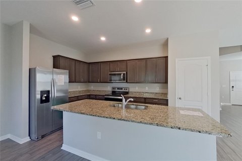 Villa ou maison à louer à Brooksville, Floride: 5 chambres, 210.7 m2 № 2115349 - photo 10