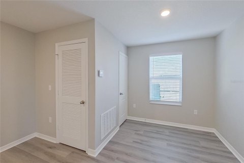 Villa ou maison à louer à Brooksville, Floride: 5 chambres, 210.7 m2 № 2115349 - photo 23