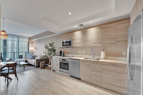 Condo in Miami, Florida, 1 bedroom № 1934001 - photo 15