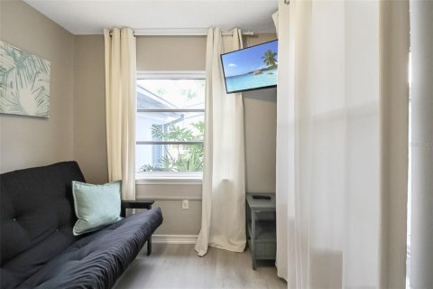 Copropriété à louer à Sarasota, Floride: 2 chambres, 89.09 m2 № 2298812 - photo 2