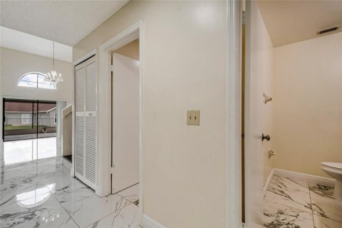 Villa ou maison à vendre à Kissimmee, Floride: 4 chambres, 191.47 m2 № 2420038 - photo 7