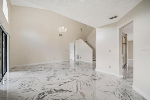Villa ou maison à vendre à Kissimmee, Floride: 4 chambres, 191.47 m2 № 2420038 - photo 18