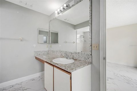 Villa ou maison à vendre à Kissimmee, Floride: 4 chambres, 191.47 m2 № 2420038 - photo 27