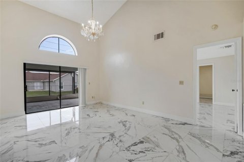 Villa ou maison à vendre à Kissimmee, Floride: 4 chambres, 191.47 m2 № 2420038 - photo 22