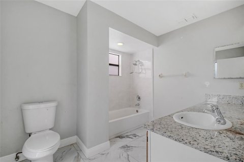 Villa ou maison à vendre à Kissimmee, Floride: 4 chambres, 191.47 m2 № 2420038 - photo 26