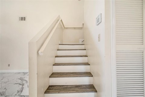 Villa ou maison à vendre à Kissimmee, Floride: 4 chambres, 191.47 m2 № 2420038 - photo 28