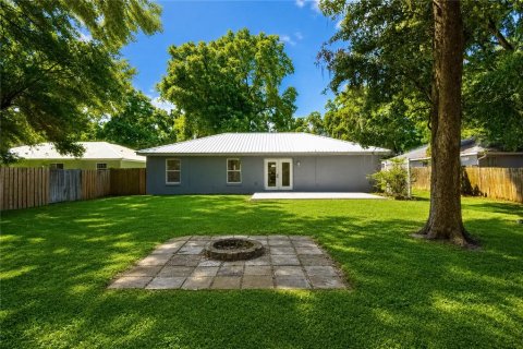 Villa ou maison à louer à Ocala, Floride: 3 chambres, 133.31 m2 № 2203221 - photo 10