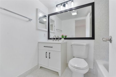 Copropriété à vendre à Boca Raton, Floride: 1 chambre, 66.43 m2 № 2185786 - photo 7