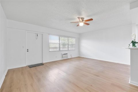 Copropriété à vendre à Boca Raton, Floride: 1 chambre, 66.43 m2 № 2185786 - photo 4